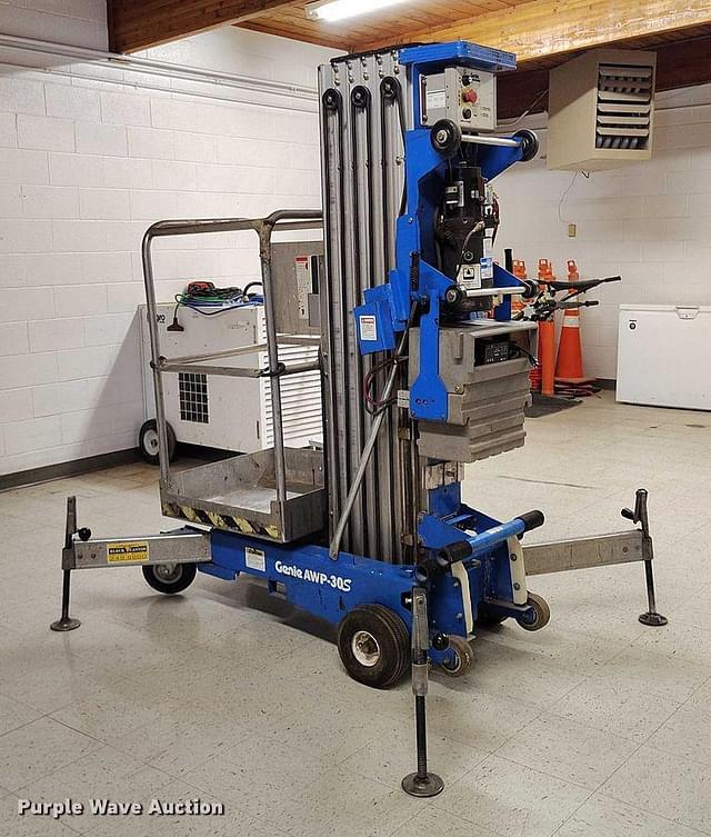 Image of Genie AWP-30S equipment image 2