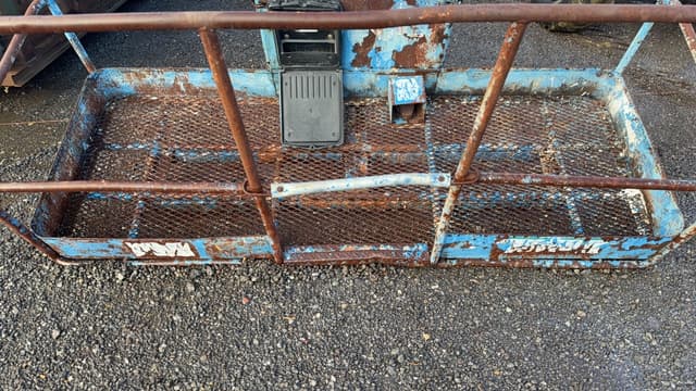 Image of Genie S60 equipment image 3