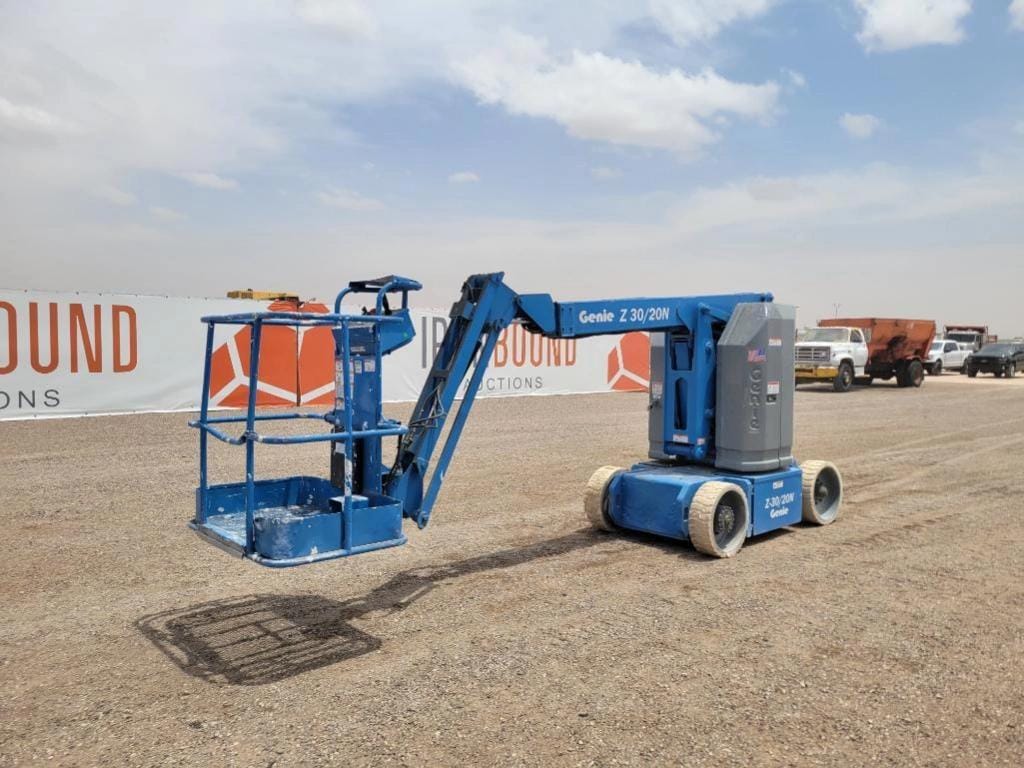 1997 Genie Z30/20N Equipment Image0