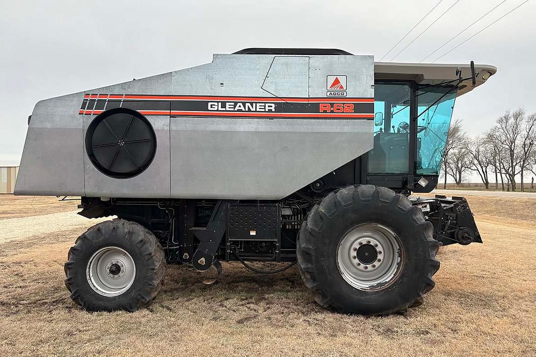 Image of Gleaner R55 Primary image