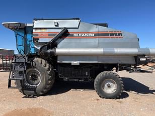 Main image Gleaner R62 0