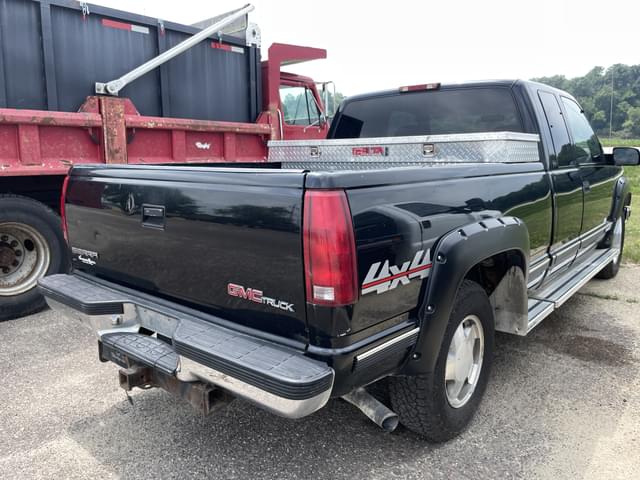 Image of GMC 1500 equipment image 3