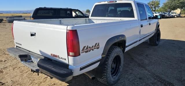 Image of GMC 3500 equipment image 2