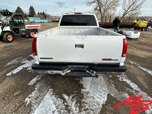 Image of GMC 3500 equipment image 3