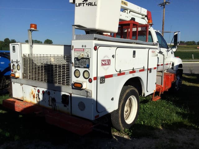 Image of GMC C5500 equipment image 2