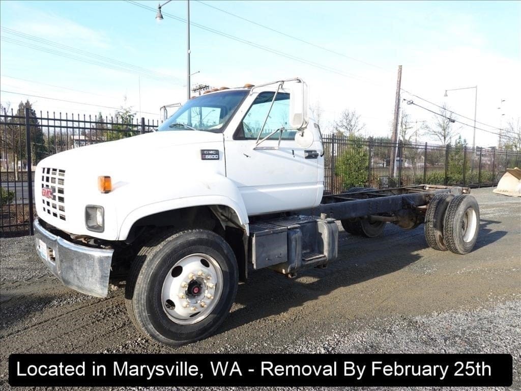 1997 GMC C6500 Equipment Image0