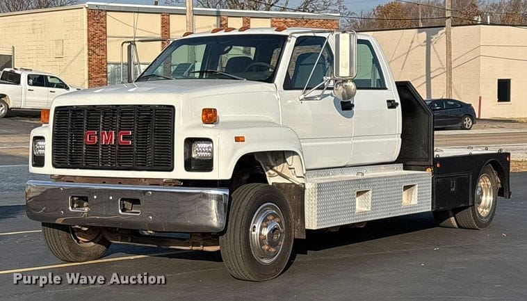 1997 GMC C6500 Equipment Image0