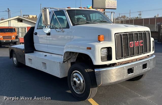 Image of GMC C6500 equipment image 2