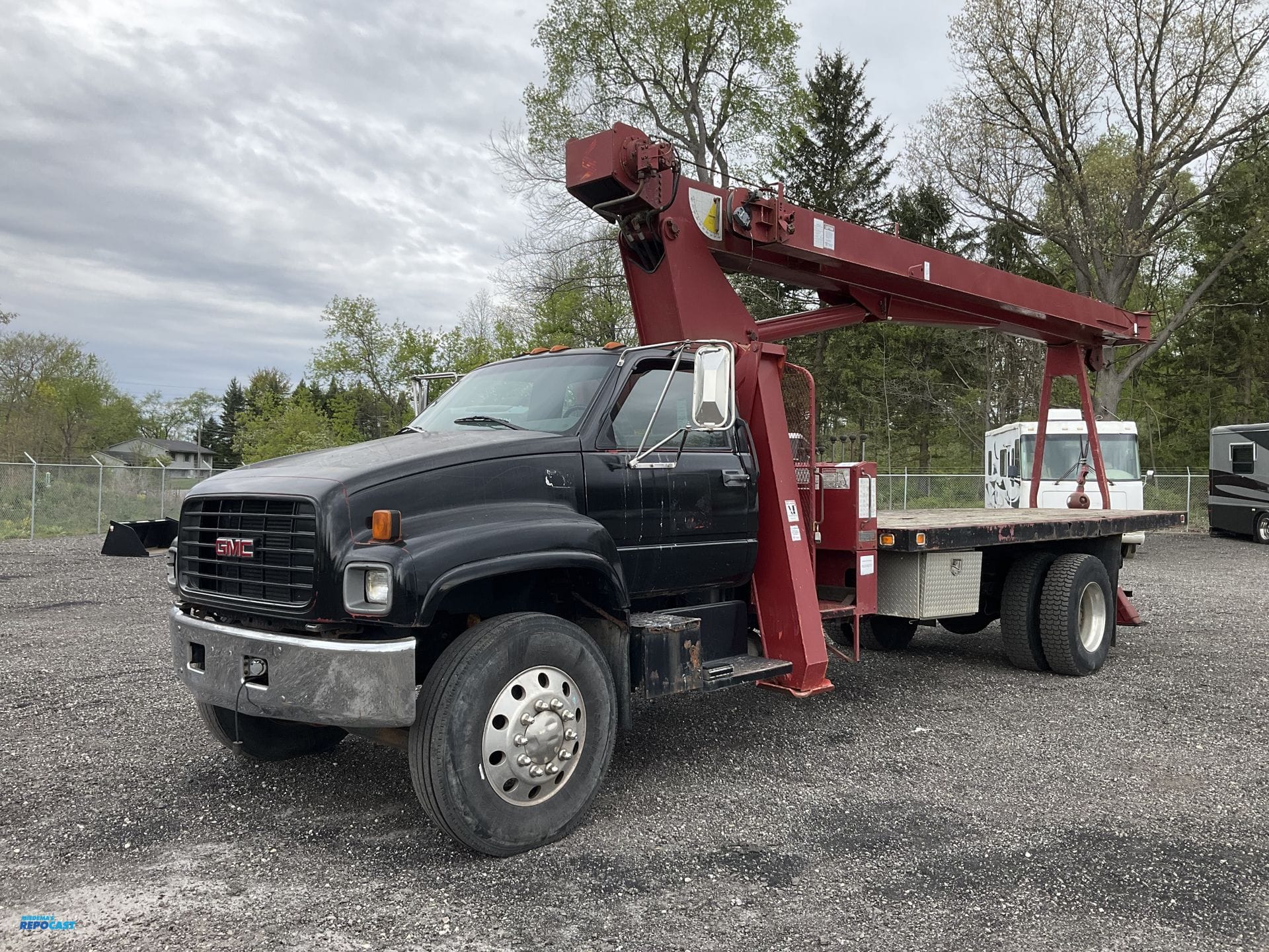 1997 GMC C7500 Equipment Image0