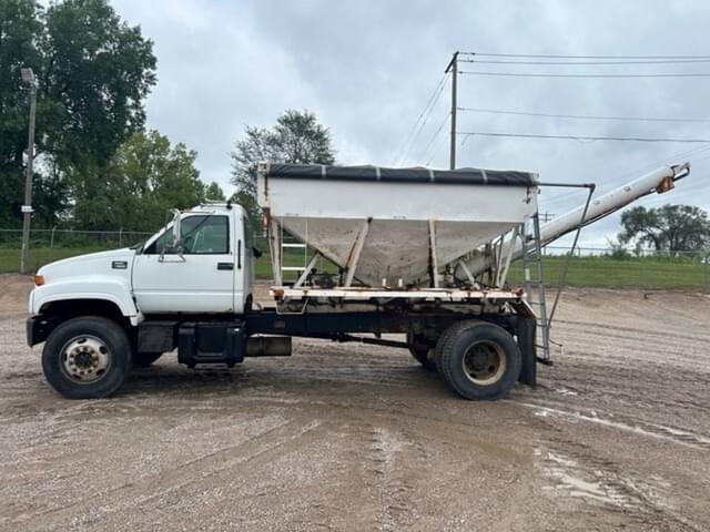 Image of GMC C7500 equipment image 1