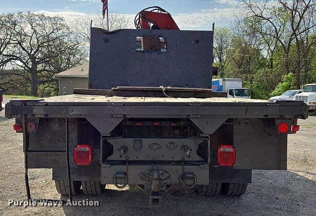 Image of GMC C7500 equipment image 4
