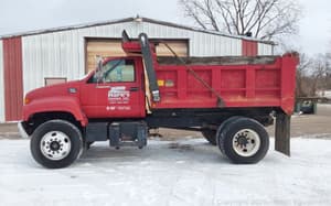 1997 GMC C7500 Image