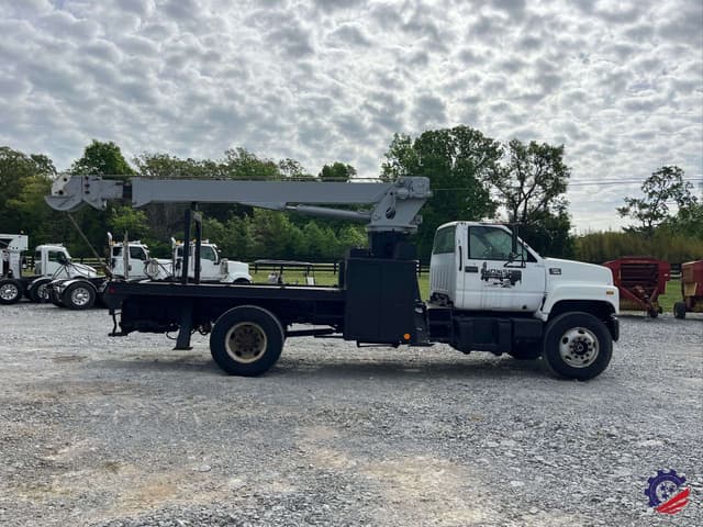 Image of GMC C7500 equipment image 3