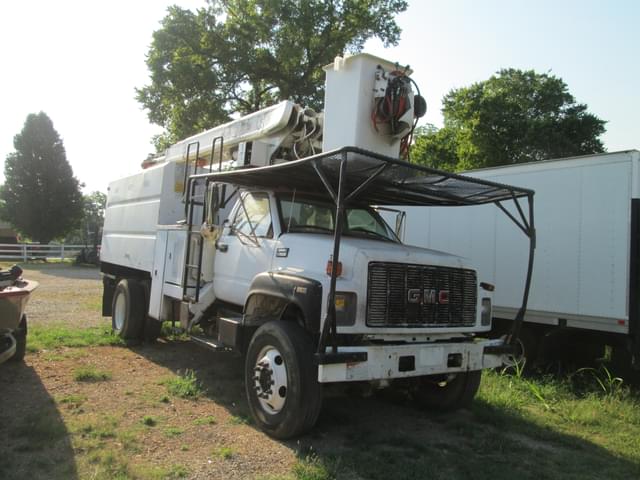 Image of GMC C7500 equipment image 1