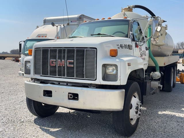 Image of GMC C8500 equipment image 2