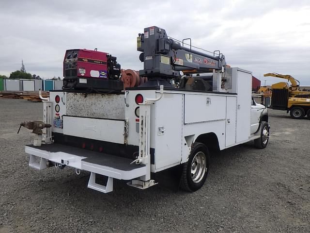 Image of GMC Sierra equipment image 3