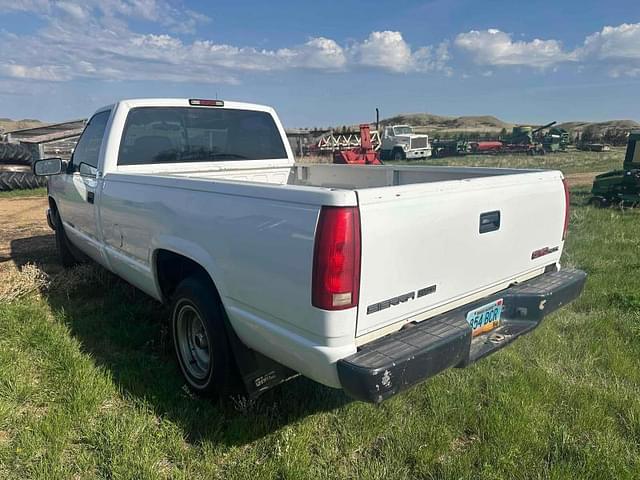 Image of GMC 1500 equipment image 3