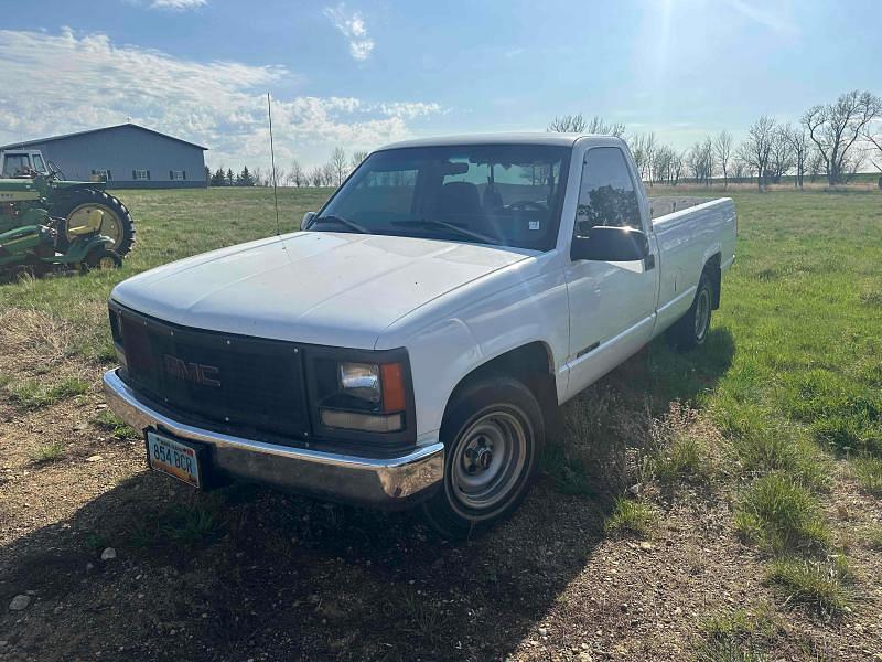 Image of GMC 1500 Primary image