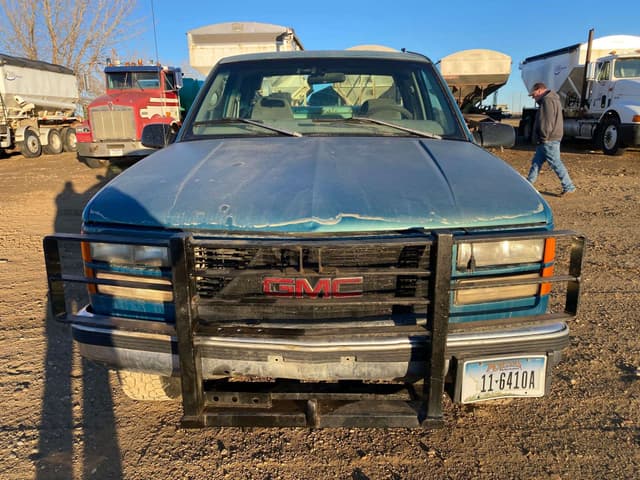 Image of GMC Sierra equipment image 1