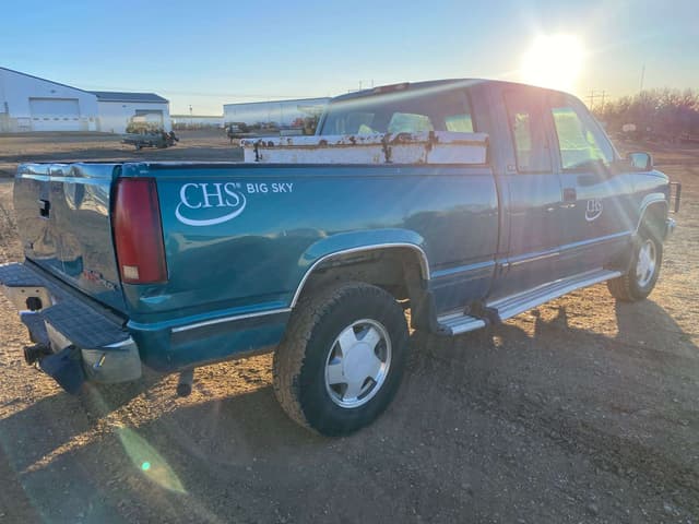 Image of GMC Sierra equipment image 4