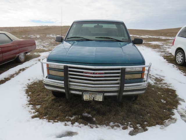 Image of GMC 2500 equipment image 1