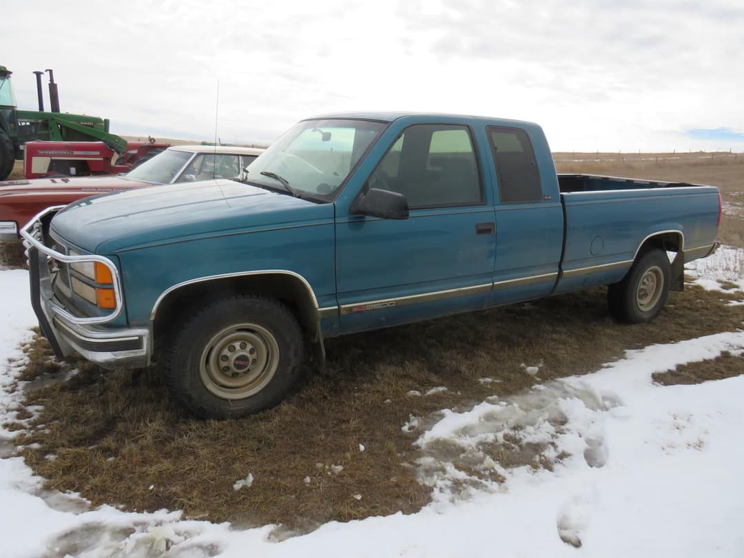 Image of GMC 2500 Primary image