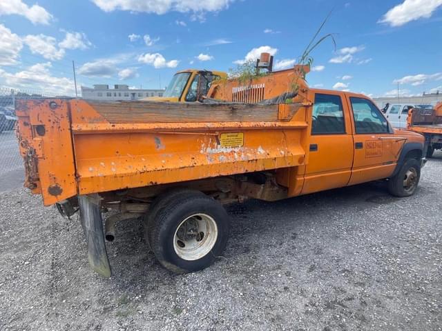 Image of GMC 3500 equipment image 2