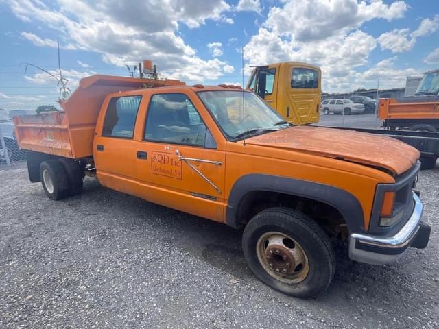 Image of GMC 3500 equipment image 3