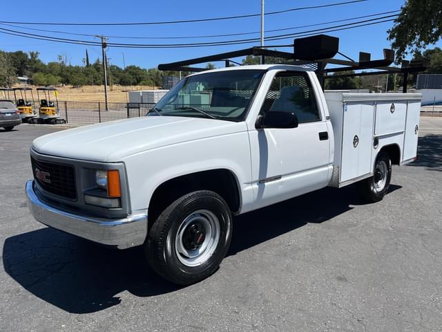 Image of GMC 3500 equipment image 1