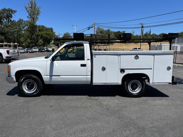 Image of GMC 3500 equipment image 2