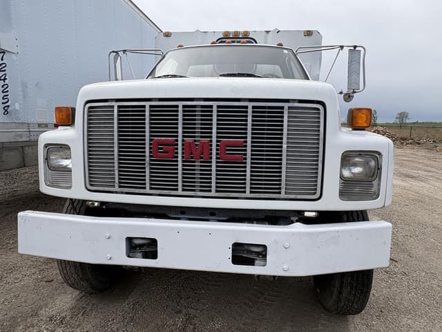 Image of GMC TopKick C6500 equipment image 1