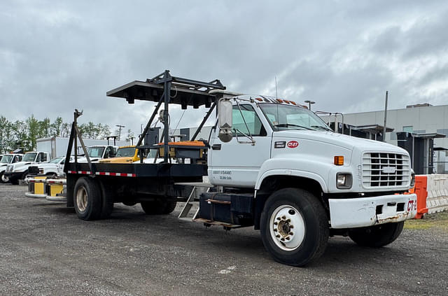Image of GMC C6500 equipment image 3