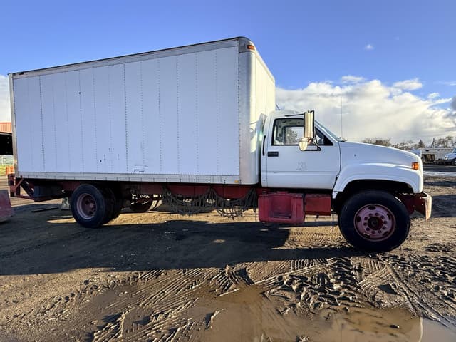 Image of GMC Topkick C7500 equipment image 3