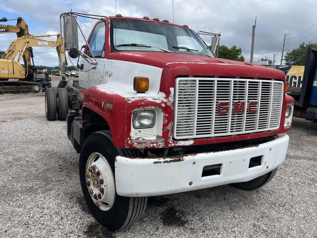 Image of GMC Topkick C7500 equipment image 3