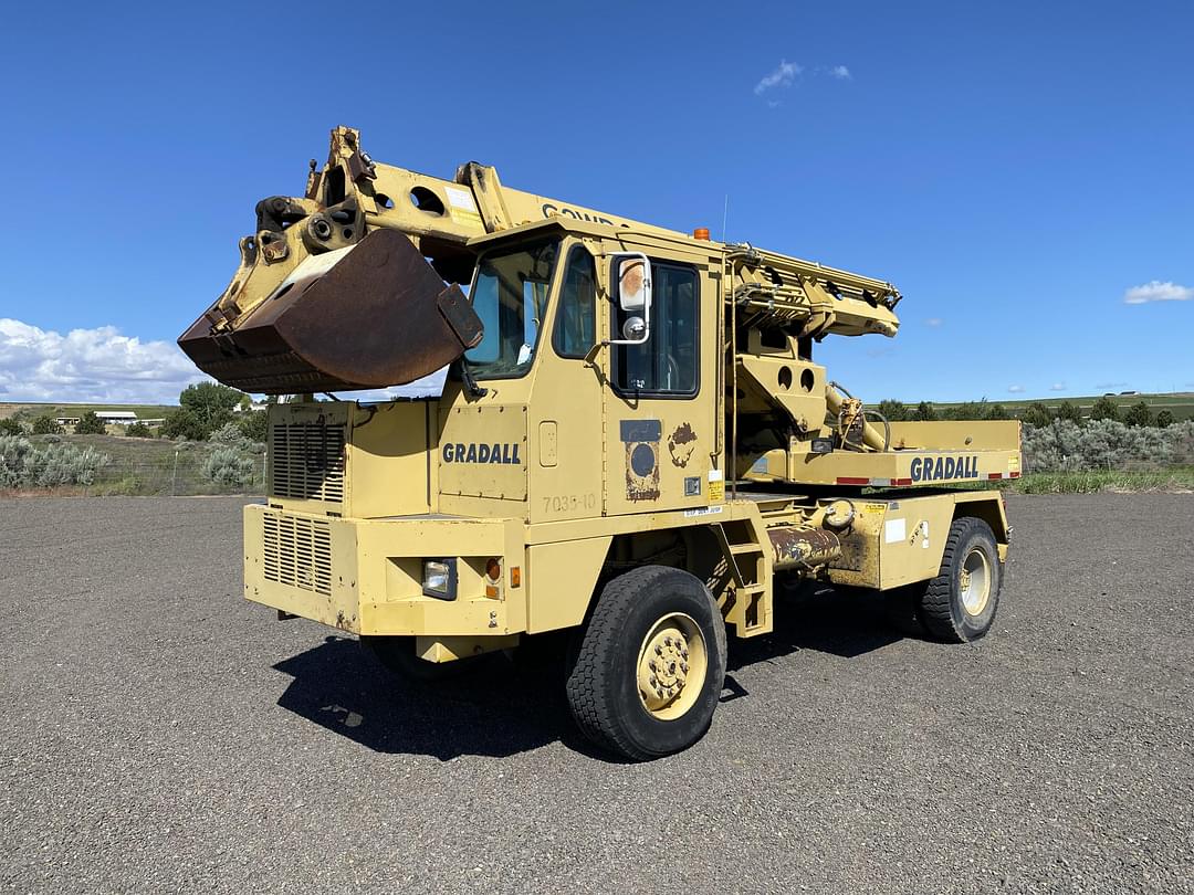 Image of Gradall G3WD Excavator Primary image