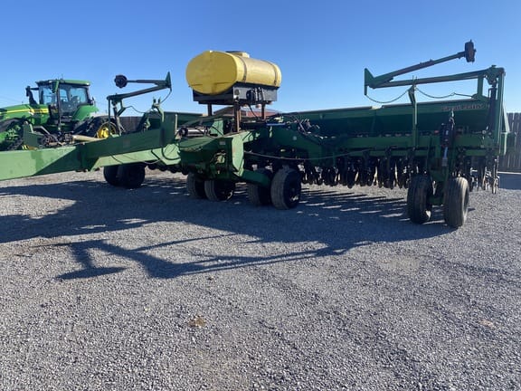 1997 Great Plains 2N-3010 Equipment Image0