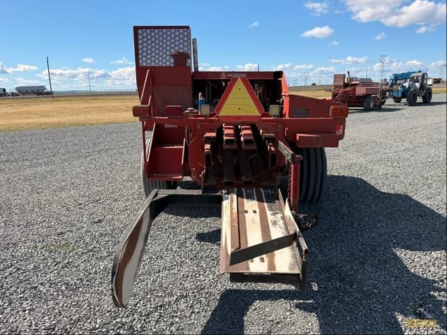 Image of Hesston 4690 equipment image 3