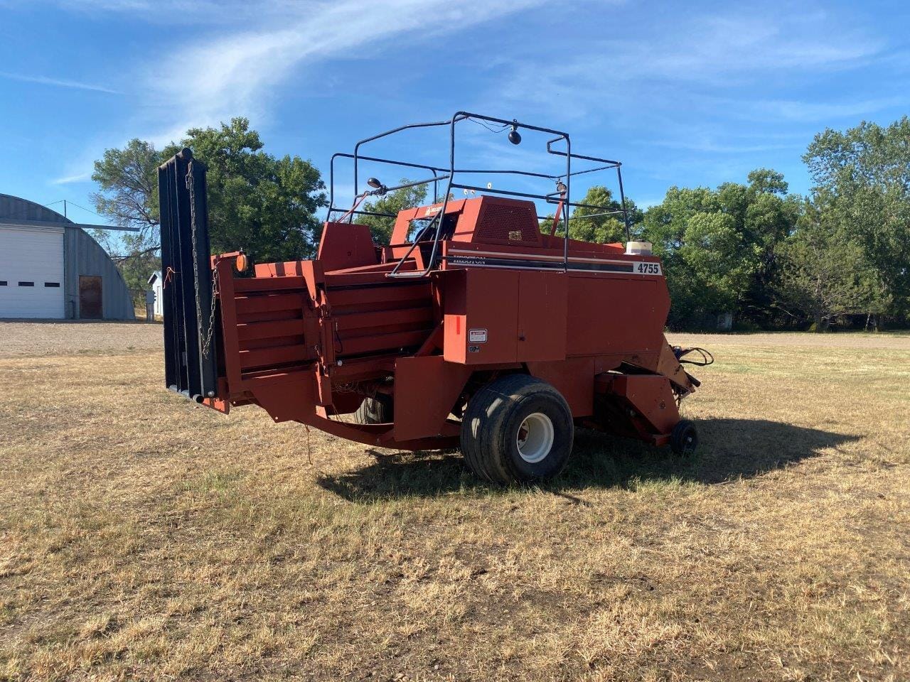 Main image Hesston 4755
