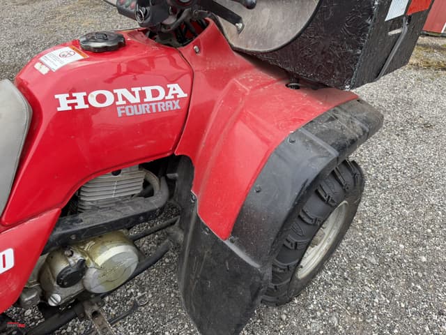 Image of Honda TRX300 equipment image 1