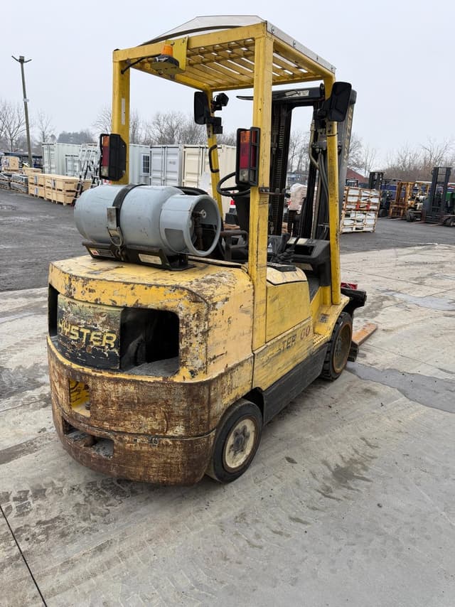 Image of Hyster S60XM equipment image 2