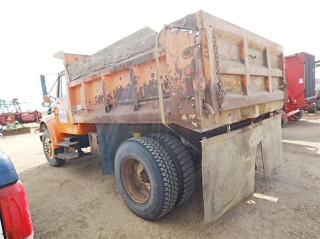 Image of International 4700 equipment image 3