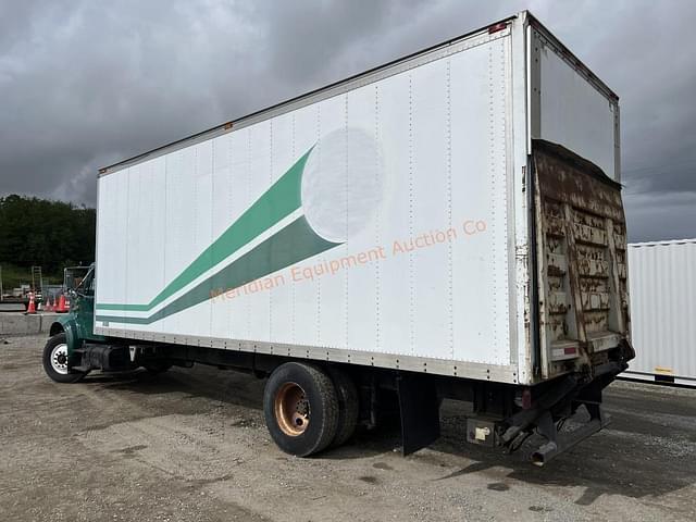 Image of International 4700 equipment image 3