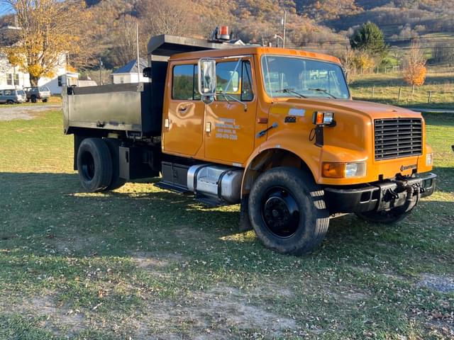 Image of International 4700 equipment image 1