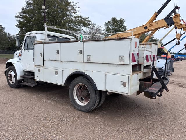 Image of International 4700 equipment image 2