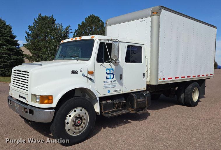 1997 International 4700 Equipment Image0