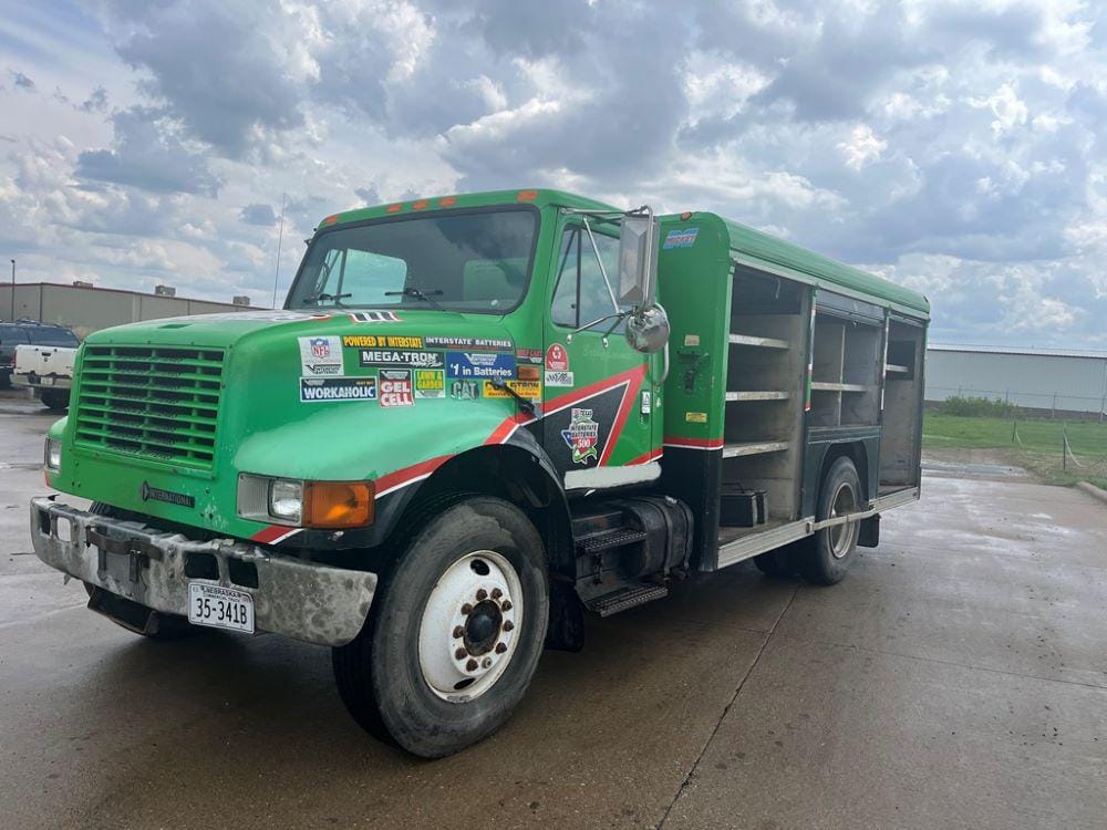 Main image International 4700