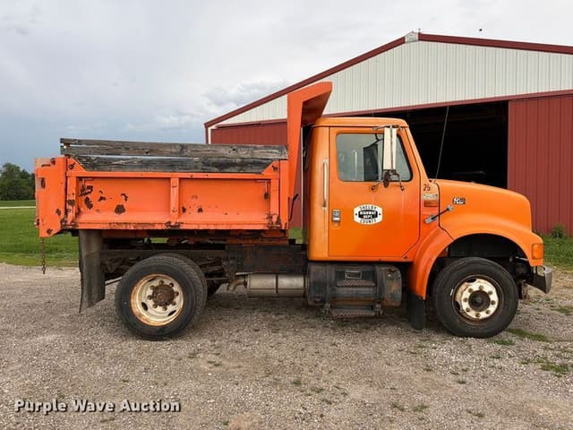 Image of International 4700 equipment image 3