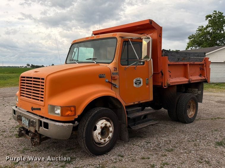 1997 International 4700 Equipment Image0