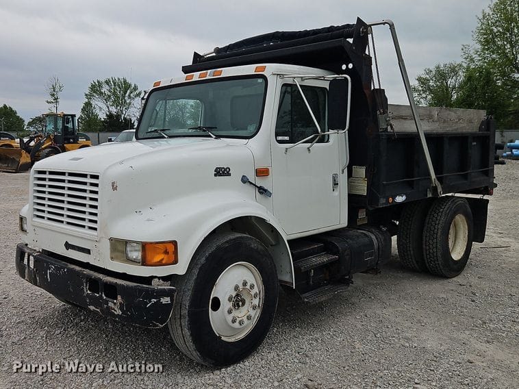 1997 International 4700 Equipment Image0