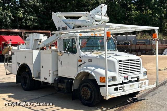 Image of International 4700 equipment image 2